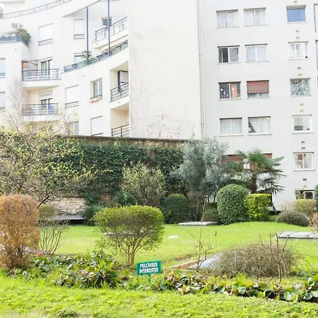 Beautiful Studio Near The Eiffel Tower *