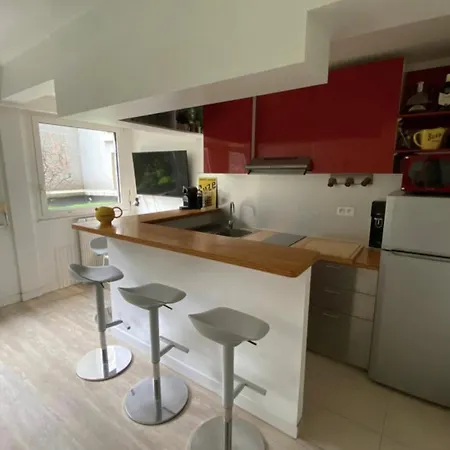 Beautiful Studio Near The Eiffel Tower *