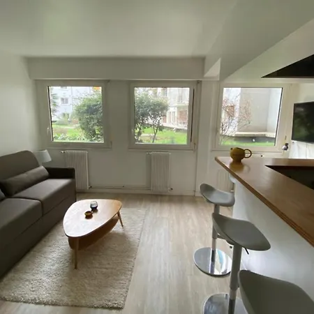 Beautiful Studio Near The Eiffel Tower Apartament *