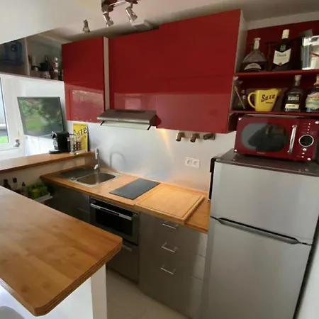 Beautiful Studio Near The Eiffel Tower Paryż